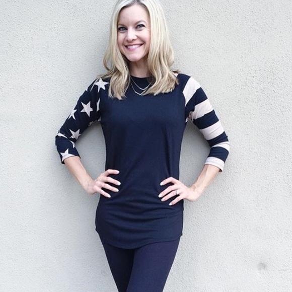 LuLaRoe Stars & Stripes Randy Tee - Picture 2 of 5